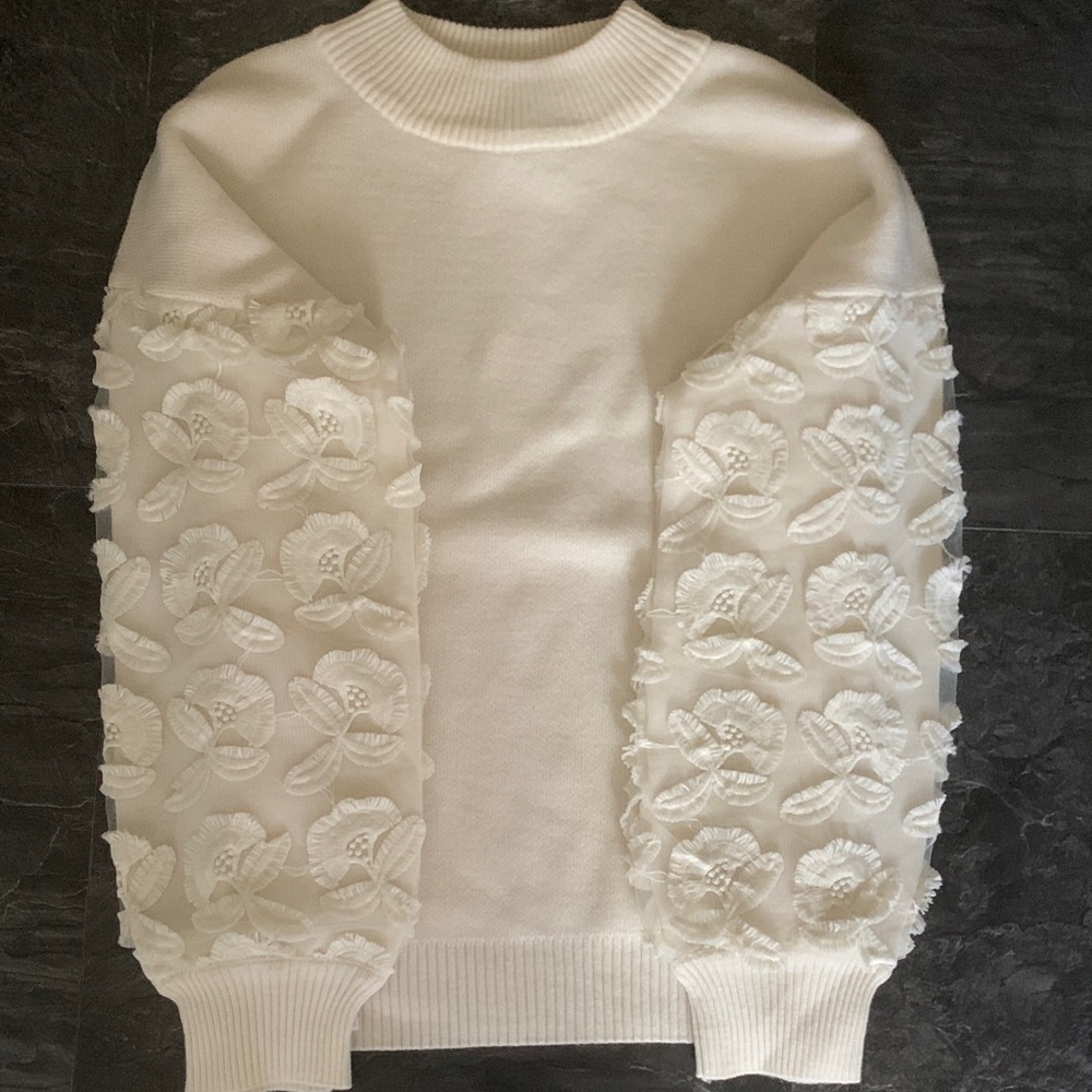 Amaryllis Ivory Floral Sleeve Sweater